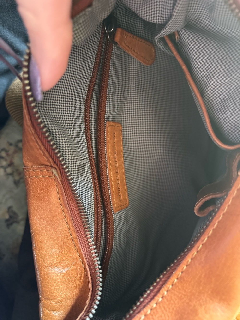 Spikes&Sparrow Women's Tan Leather Two-Pocket Shoulder Bag - Picture 4 of 5